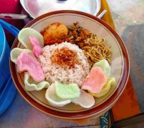 NASI UDUK TELUR BALADO